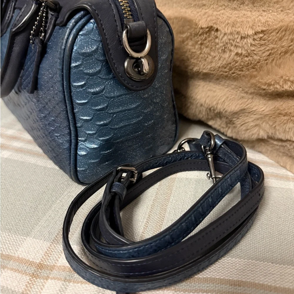 RARE Coach mini bannet Metalic Blue Satchel Bag - Picture 6 of 8